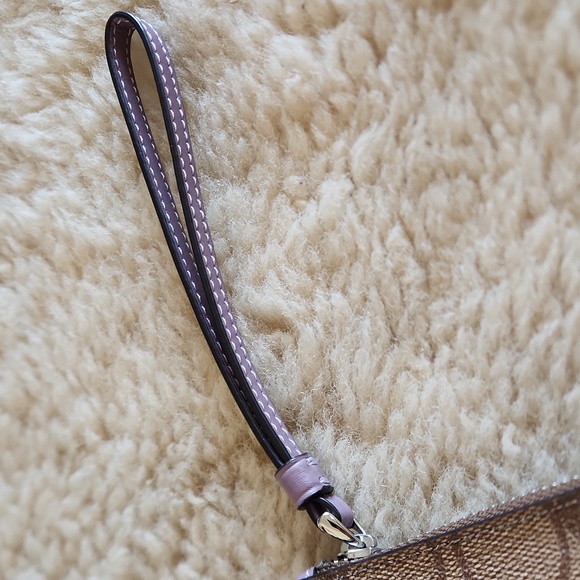 Gorgeous NWOT Coach Purple Floral & Signature Khaki Leather Wristlet/Wallet π - Picture 5 of 16